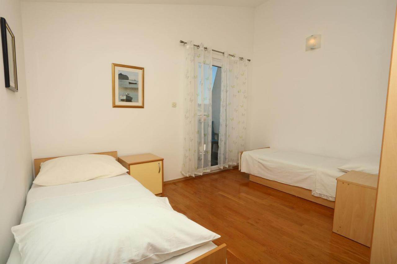 Apartments Sikirica Trogir Bagian luar foto
