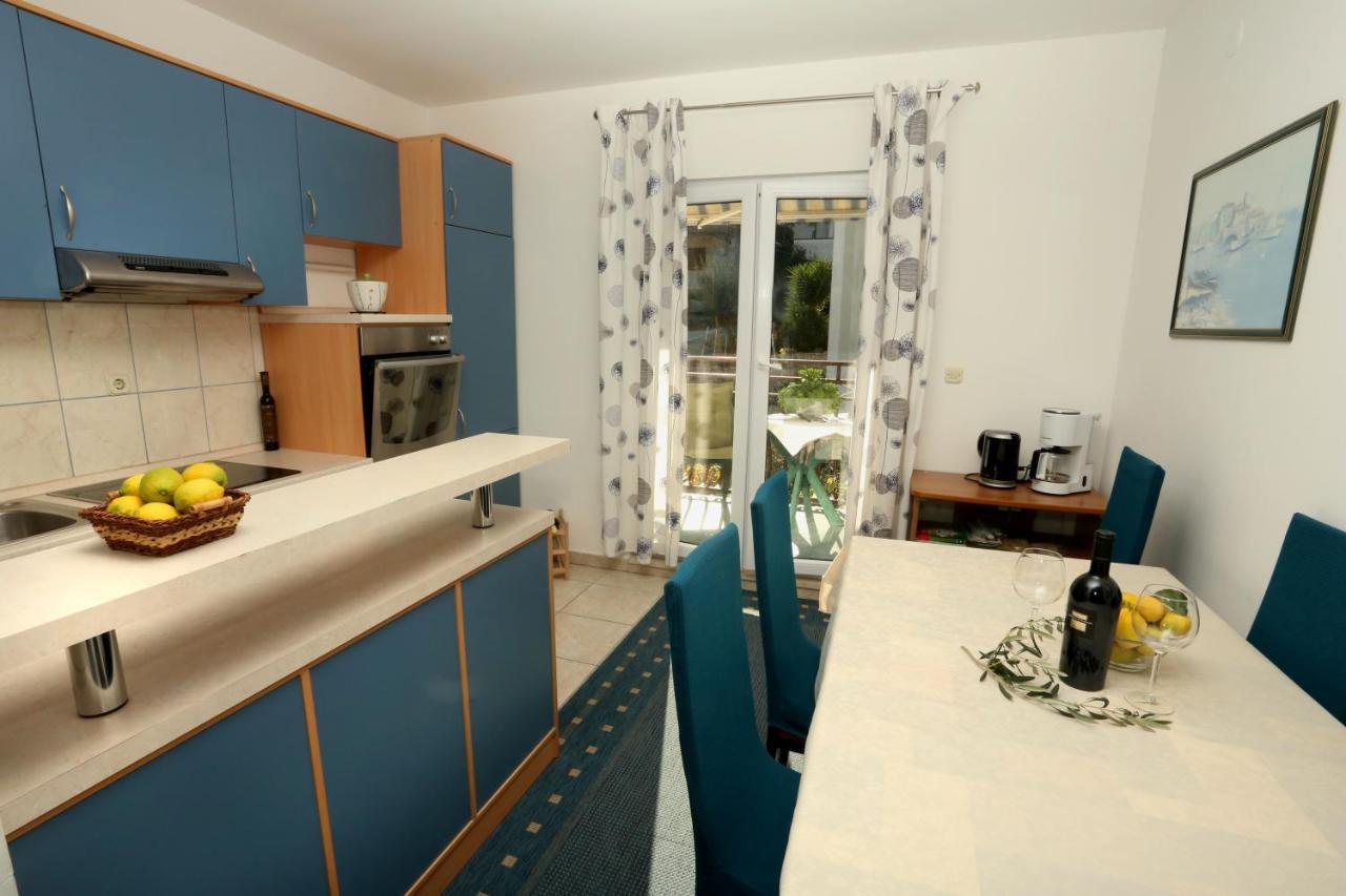 Apartments Sikirica Trogir Bagian luar foto