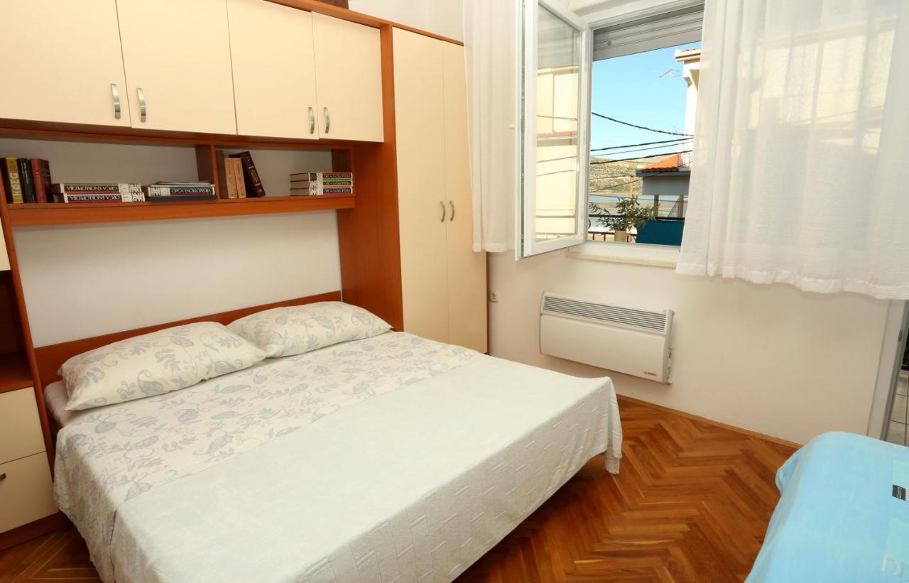 Apartments Sikirica Trogir Bagian luar foto