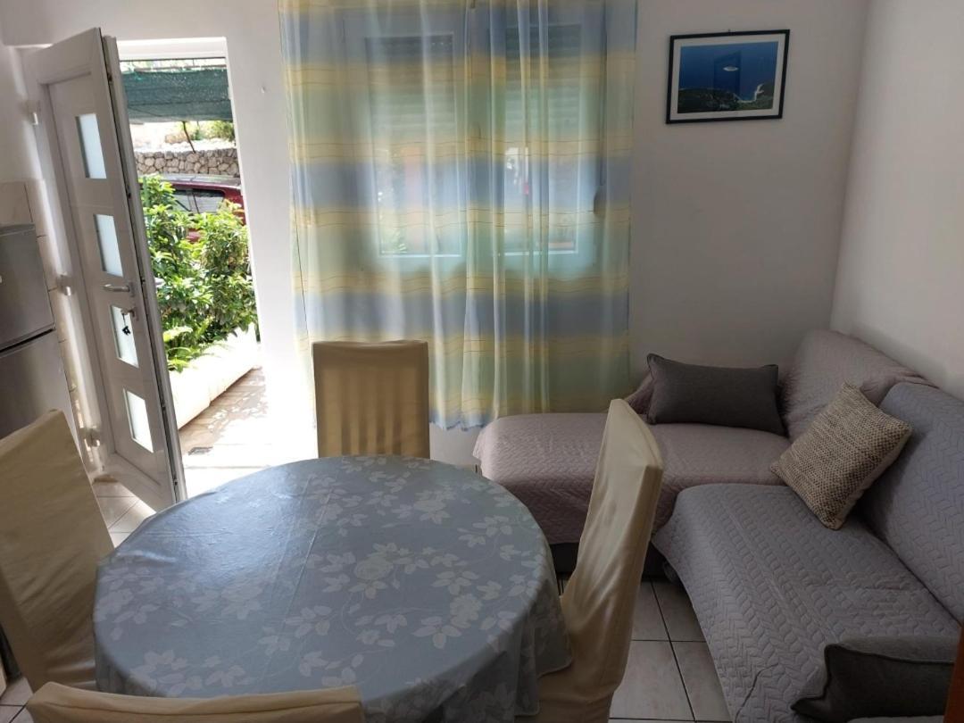 Apartments Sikirica Trogir Bagian luar foto