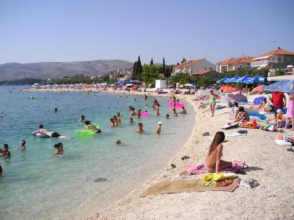Apartments Sikirica Trogir Bagian luar foto